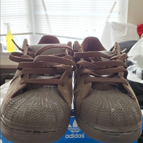 Size 11. Brown Adidas - Picture 6 of 6